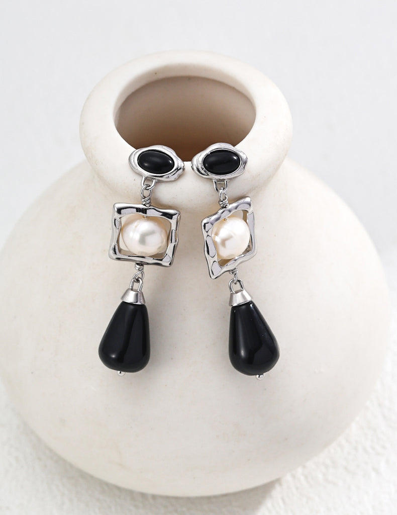 S925 Silver natural pearl onyx earrings